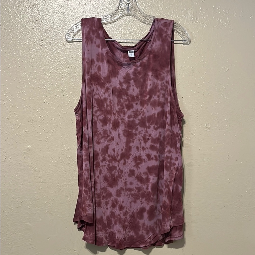 Old Navy Red Sleeveless Muscle Tee